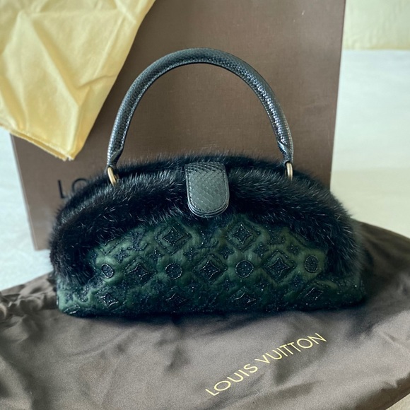 Louis Vuitton Mousseline Demi Lune - Picture 13 of 14